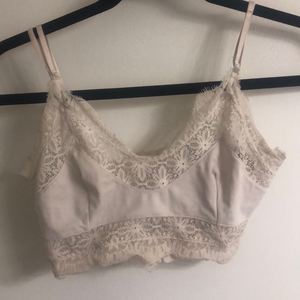 FOR LOVE & LEMONS WHITE CROP BRALETTE